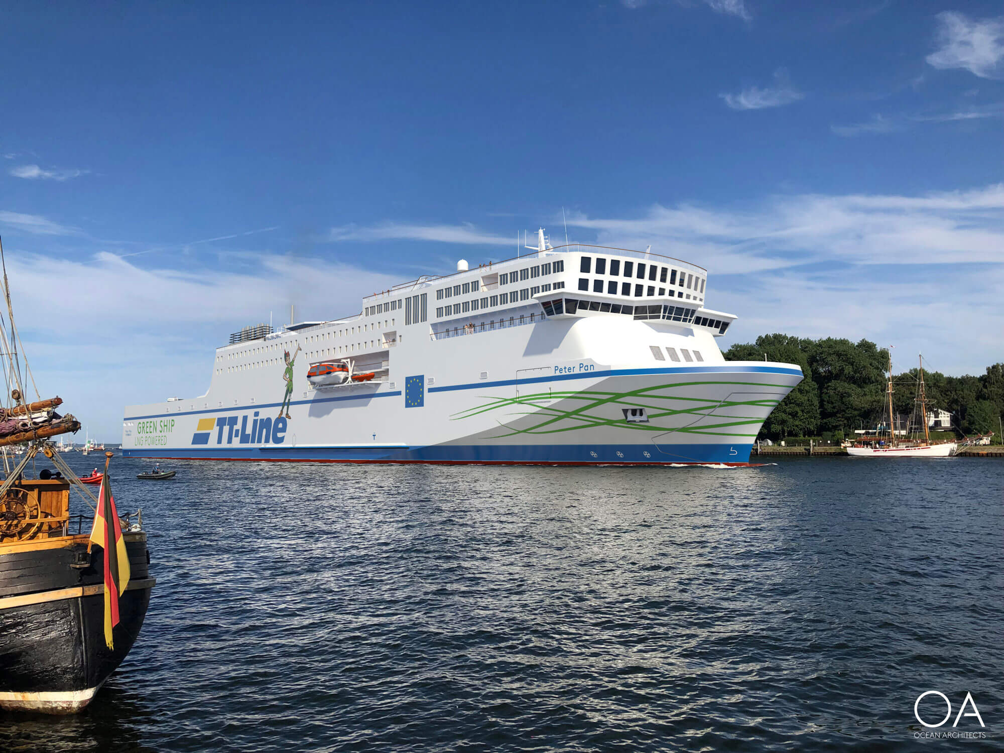 TT-Line Fähre auf dem Wasser vor Küstenlandschaft